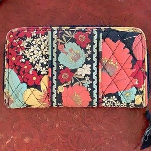 Vera Bradley Wallet Navy and coral